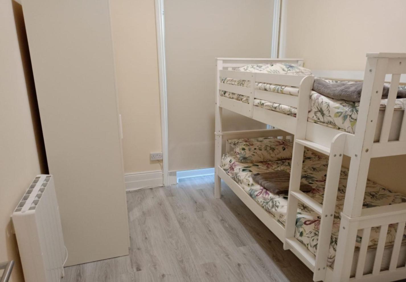 Готель Cork York Palm Екстер'єр фото